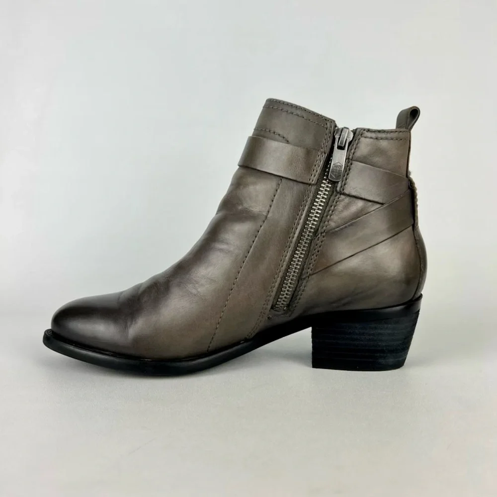 Vince Camuto vince camuto
